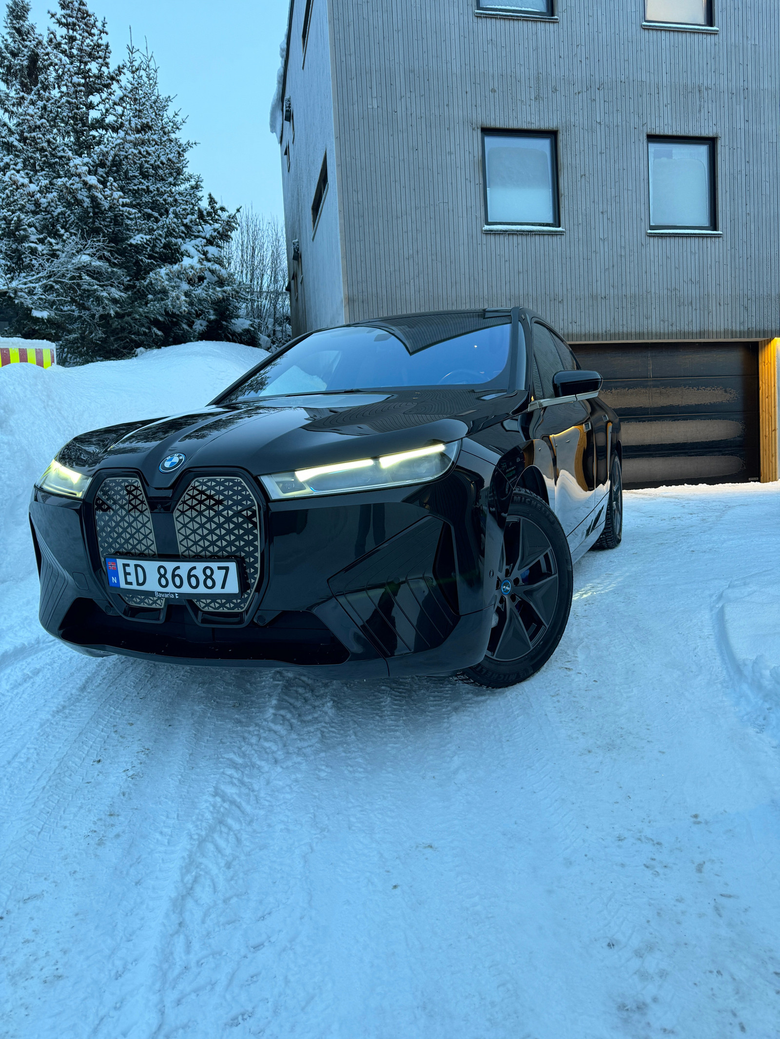 BMW iX xDrive 40