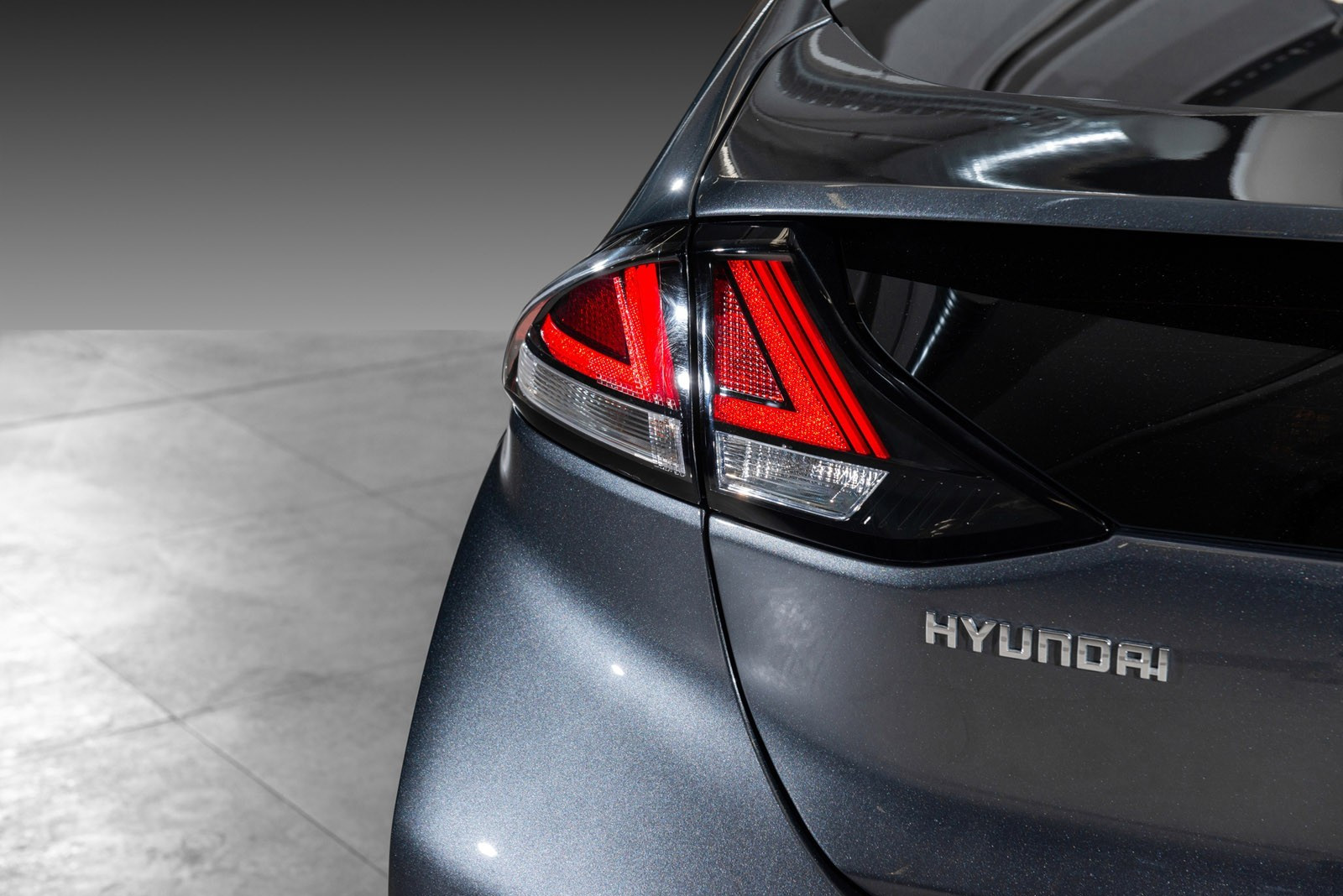 Hyundai IONIQ