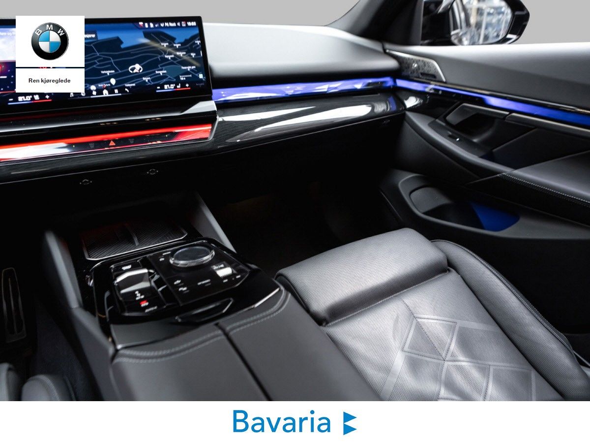 BMW i5 M60