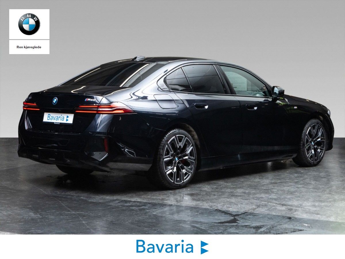 BMW i5 M60