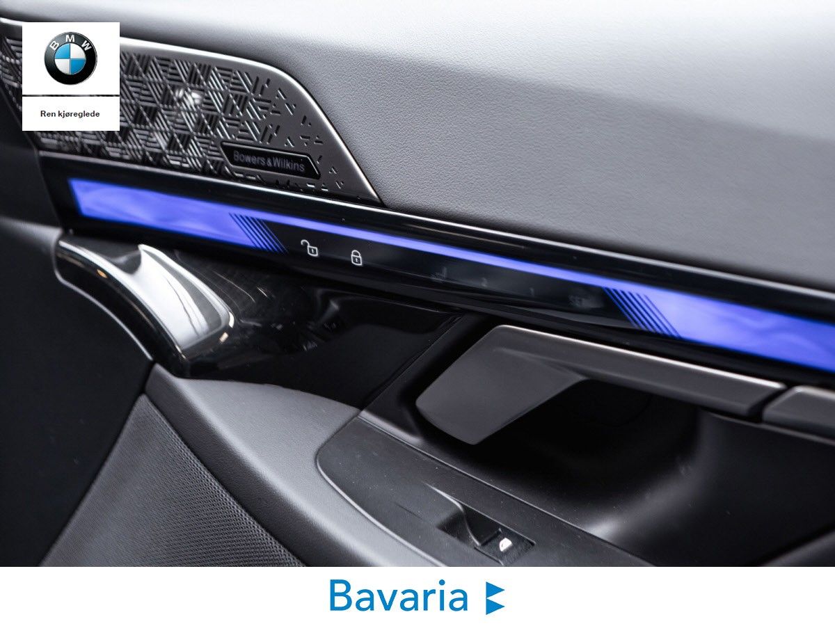 BMW i5 M60