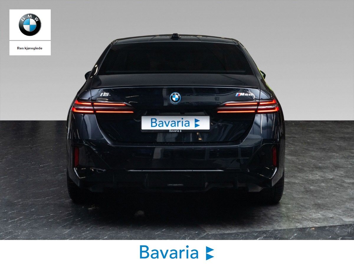 BMW i5 M60