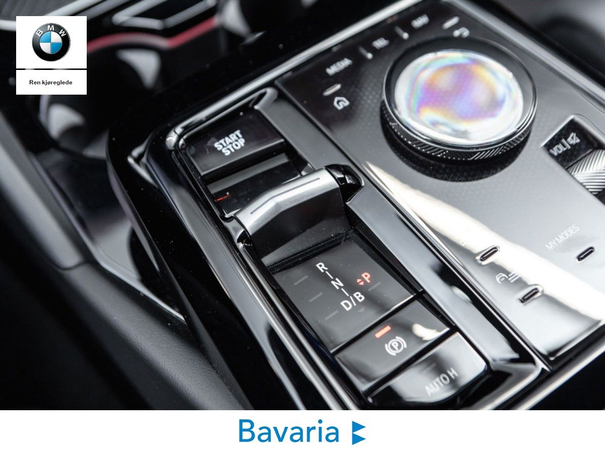 BMW i5 M60