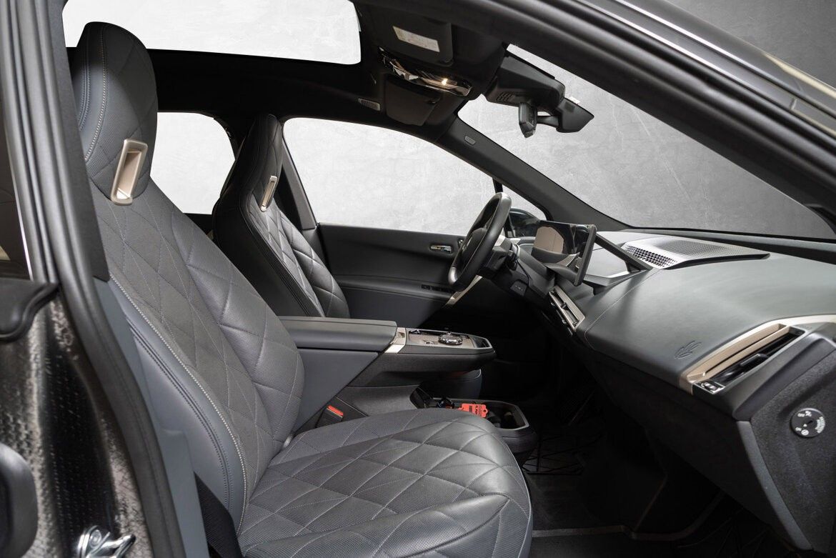 BMW iX M60