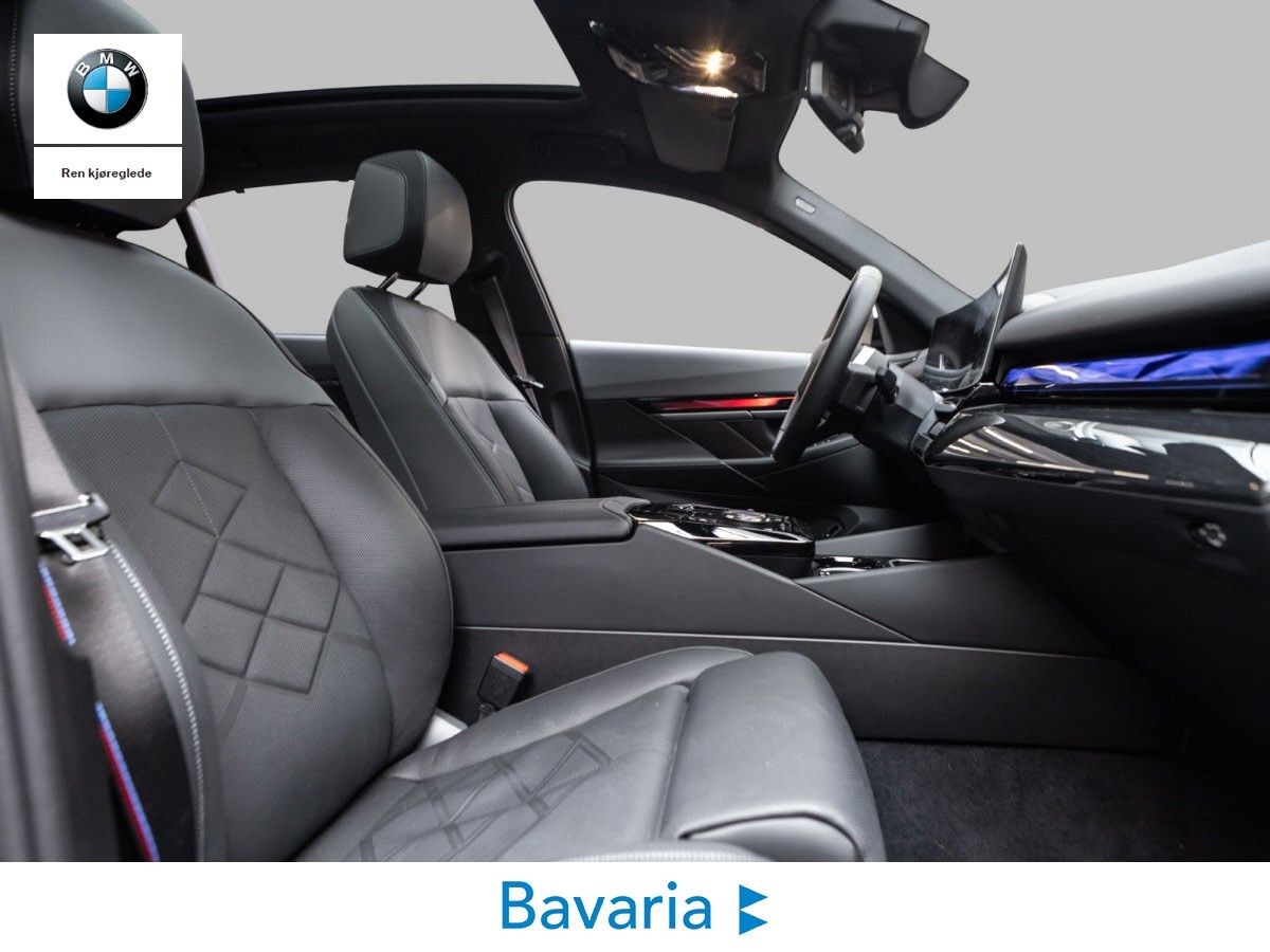 BMW i5 M60