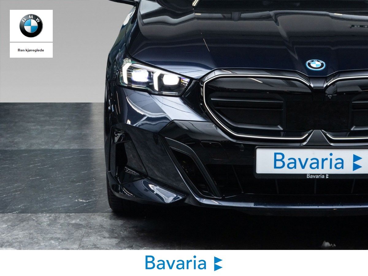 BMW i5 M60