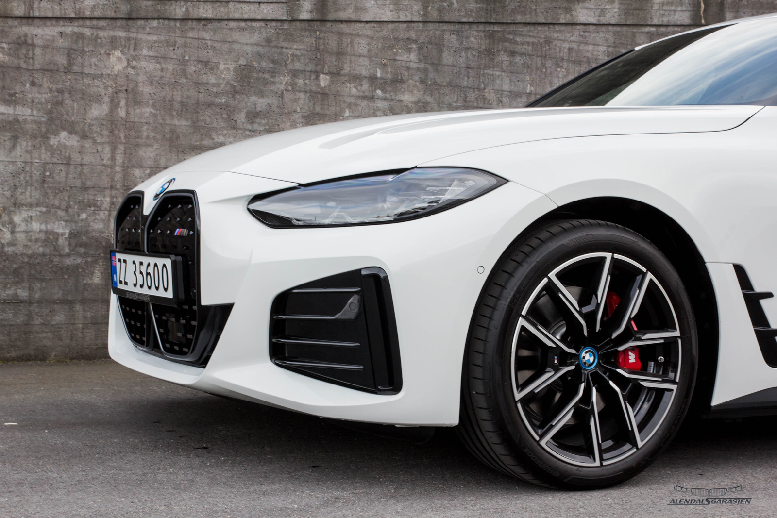 BMW i4 M50
