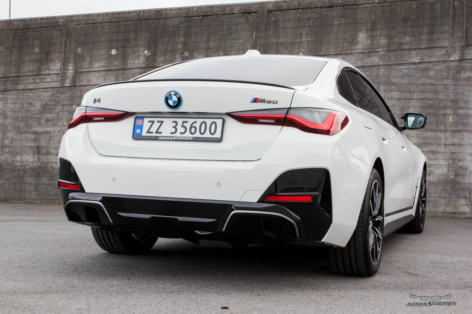 BMW i4 M50