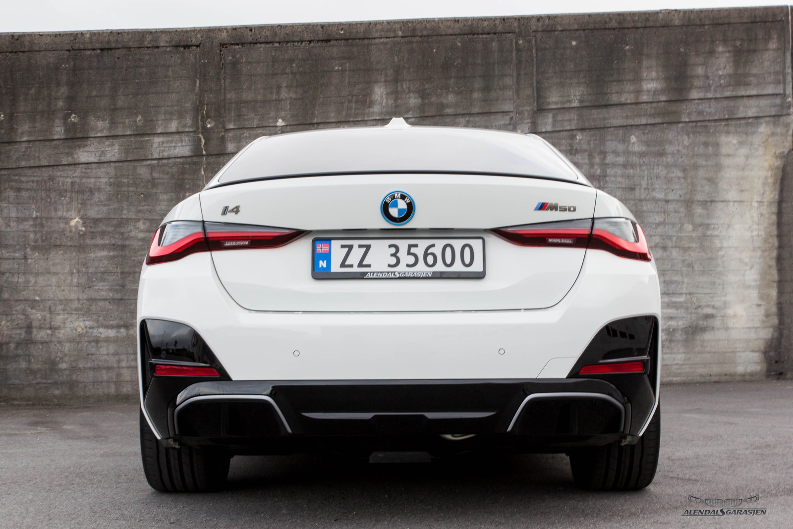 BMW i4 M50