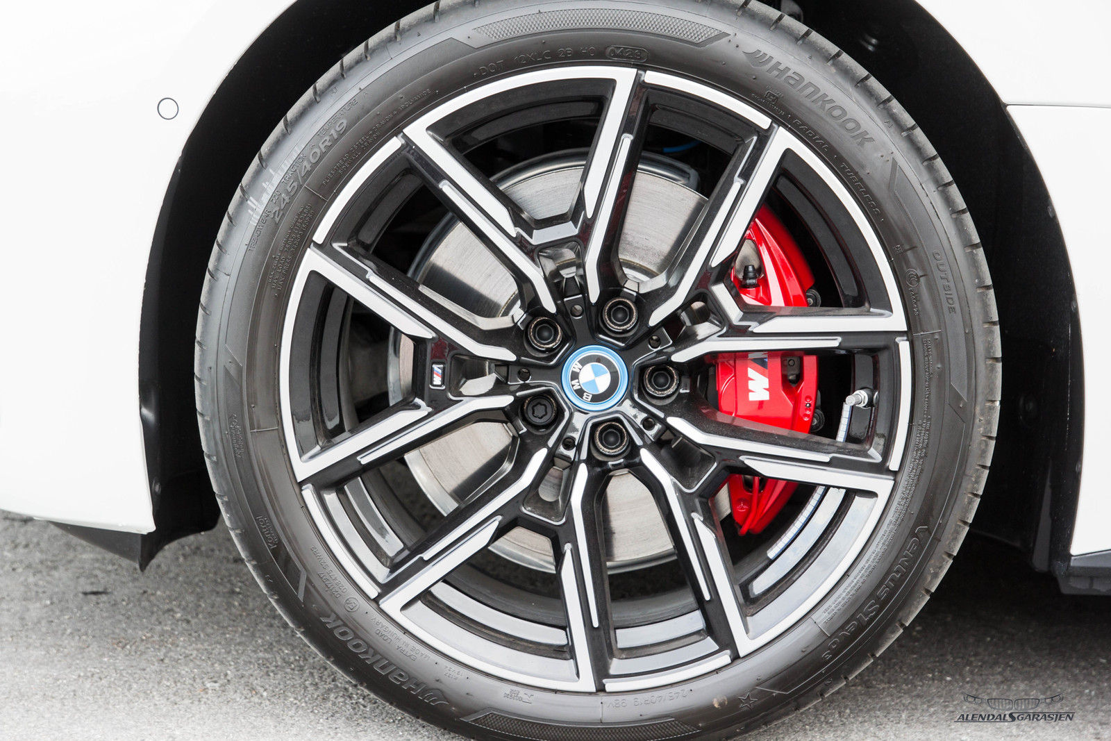 BMW i4 M50