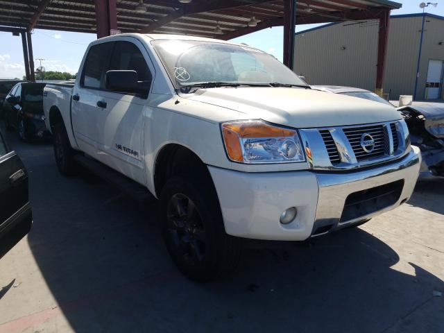 Nissan Titan S 2015