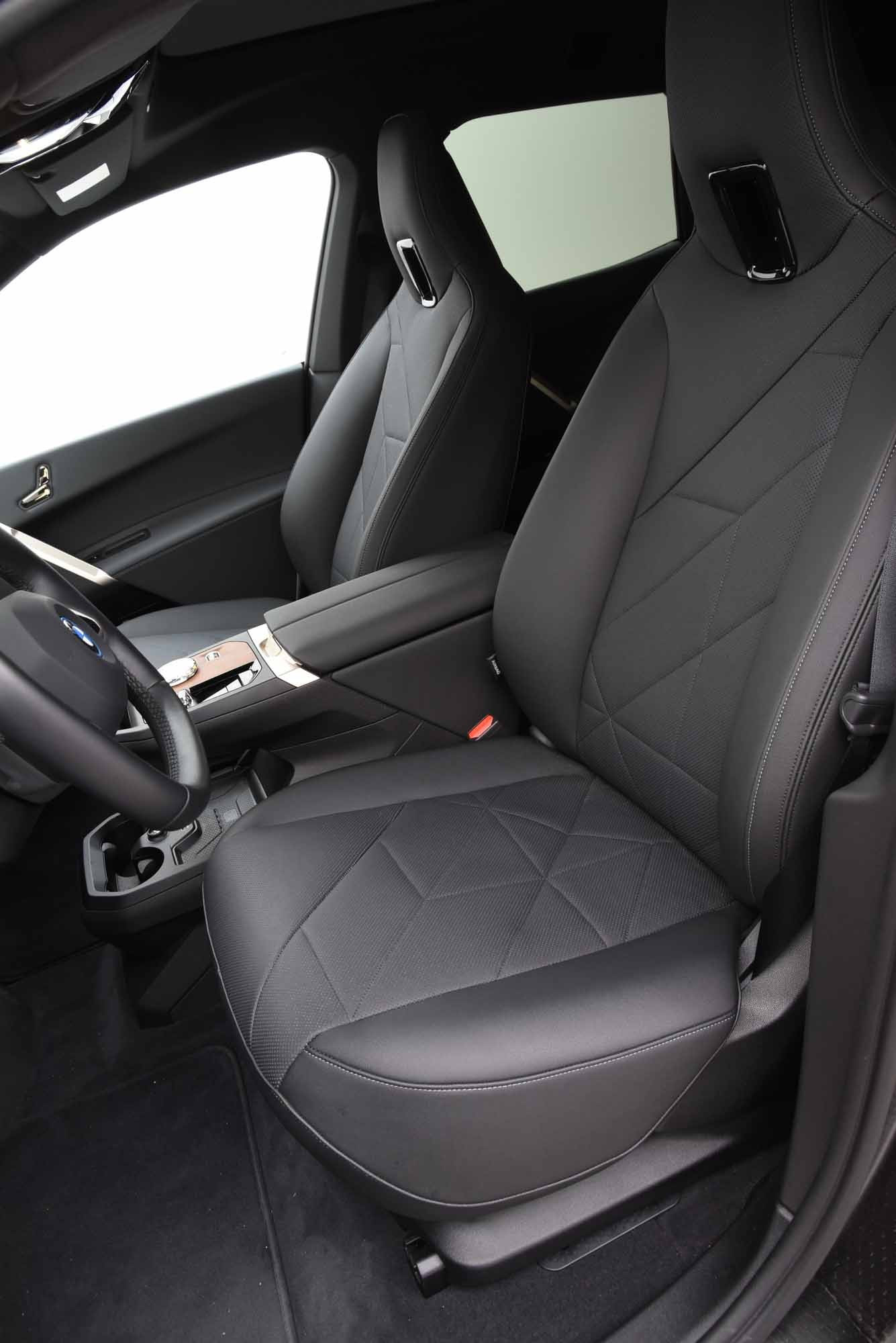 BMW iX xDrive 40
