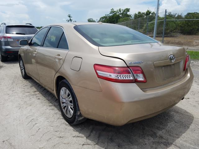 Toyota Camry Base 2011