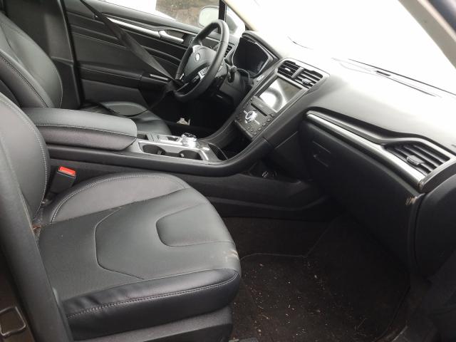 Ford Fusion Titanium 2020