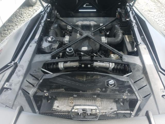 Lamborghini Aventador 2016