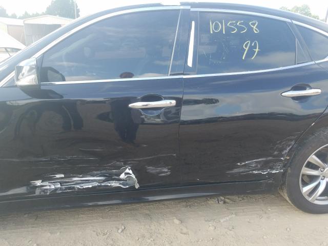 Infiniti Q70 3.7 2015