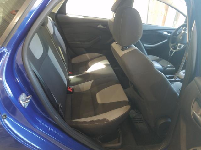 Ford Focus SE 2012
