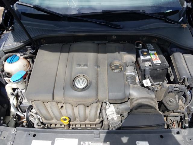 Volkswagen Passat SE 2013