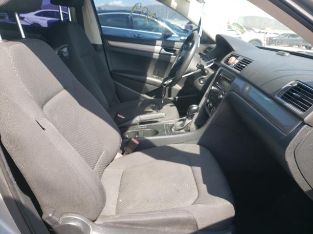 Volkswagen Passat S 2013