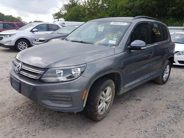 Volkswagen Tiguan S 2017