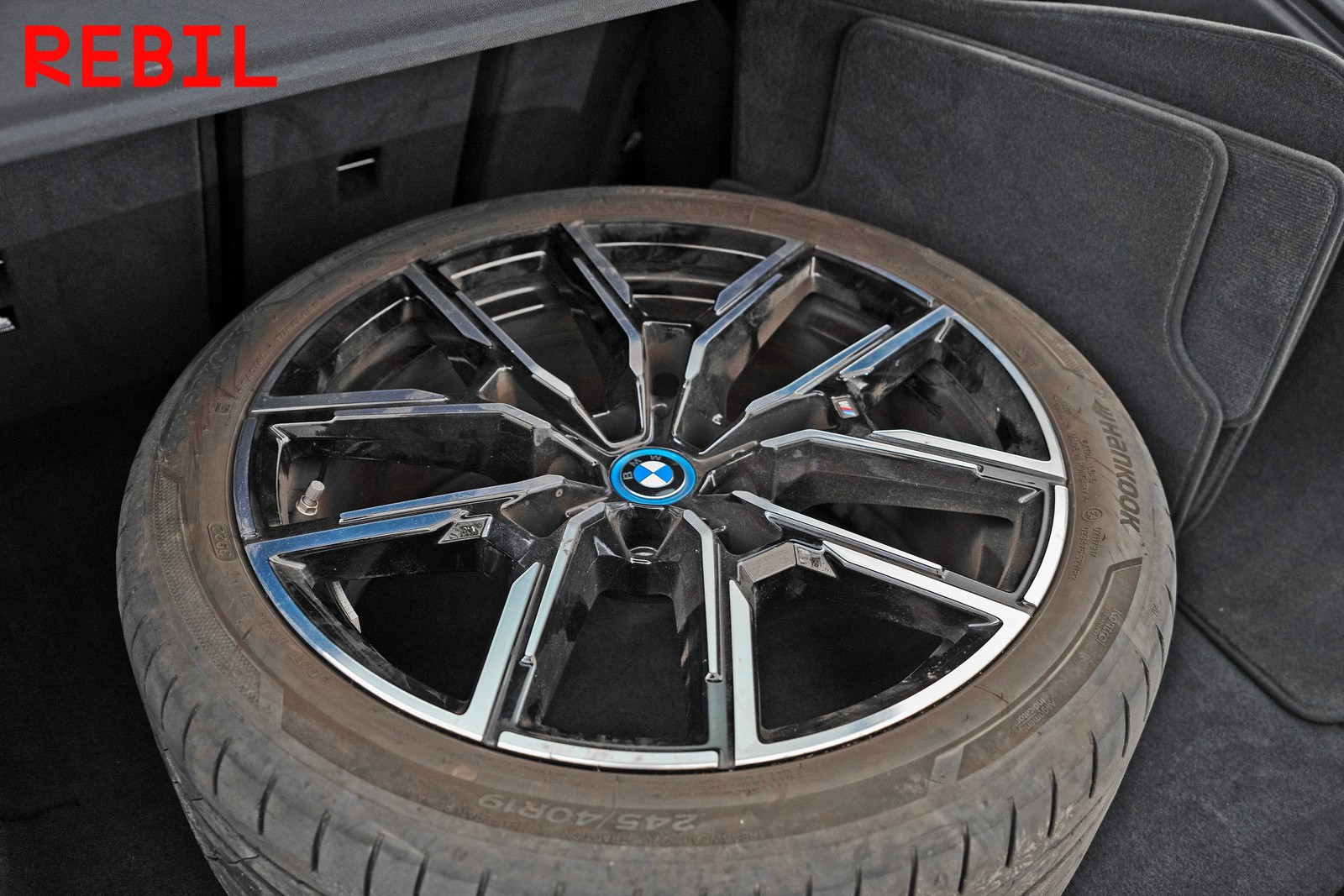 BMW i4 M50