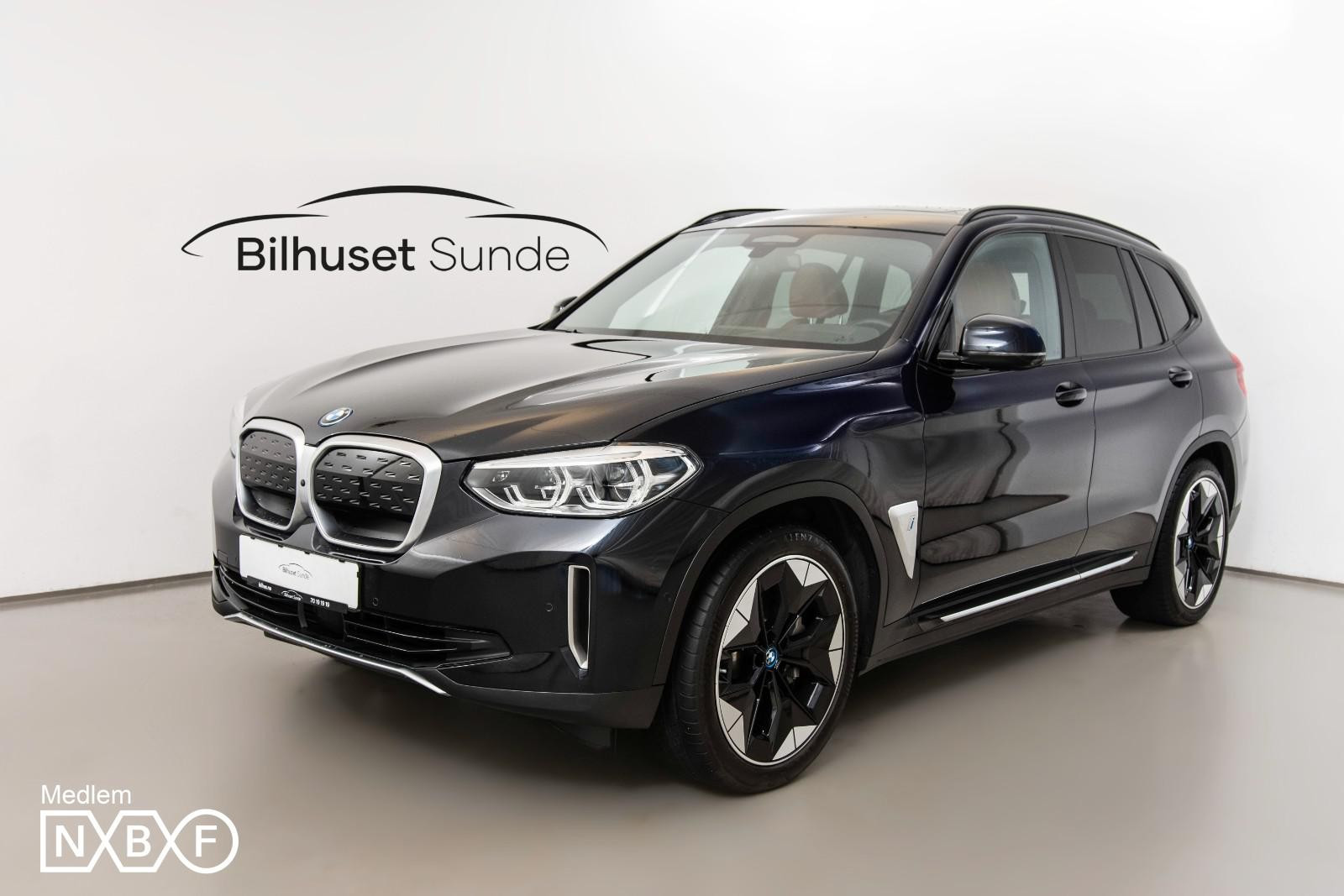 BMW iX3
