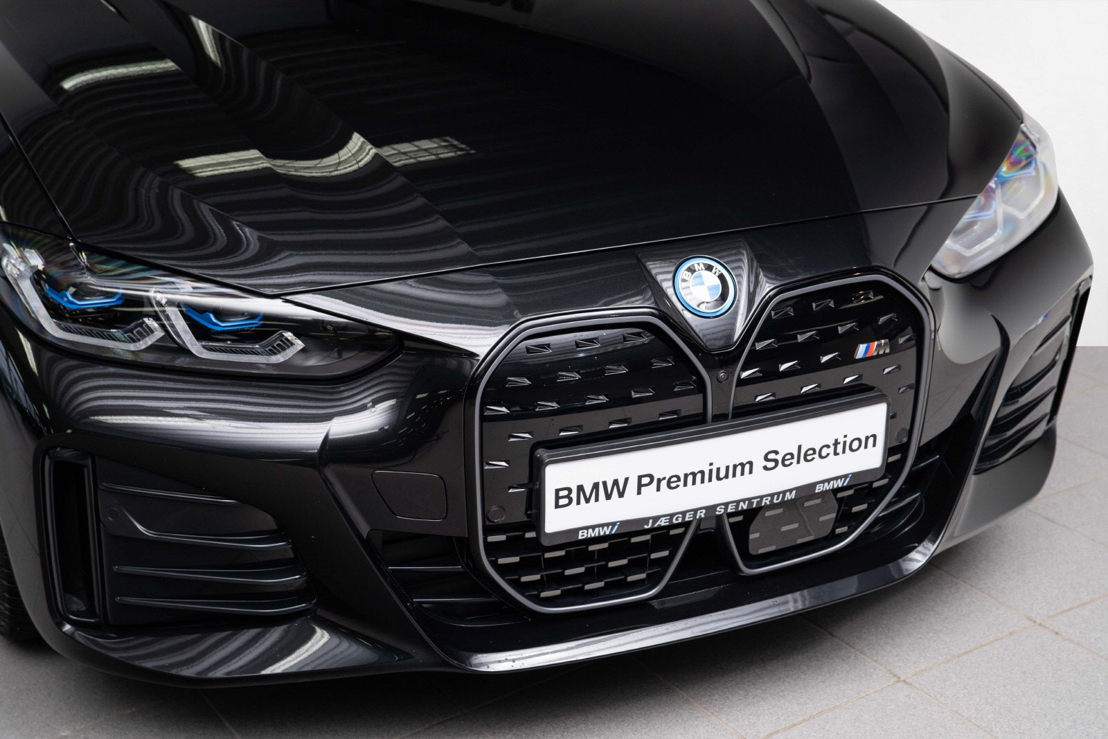 BMW i4 M50