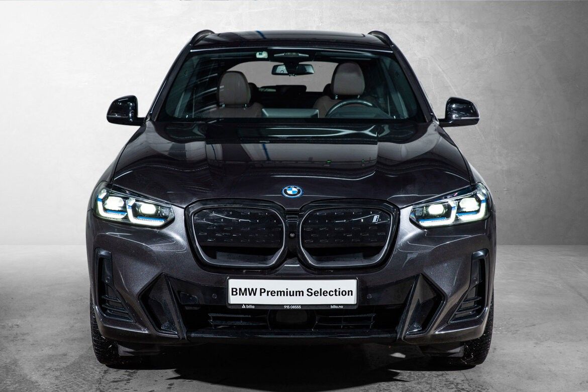 BMW iX3