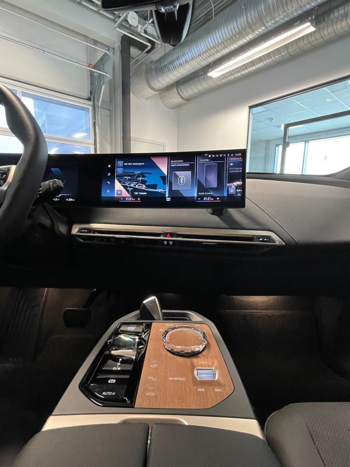 BMW iX xDrive 50