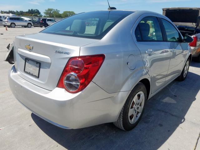 Chevrolet Sonic LS 2016