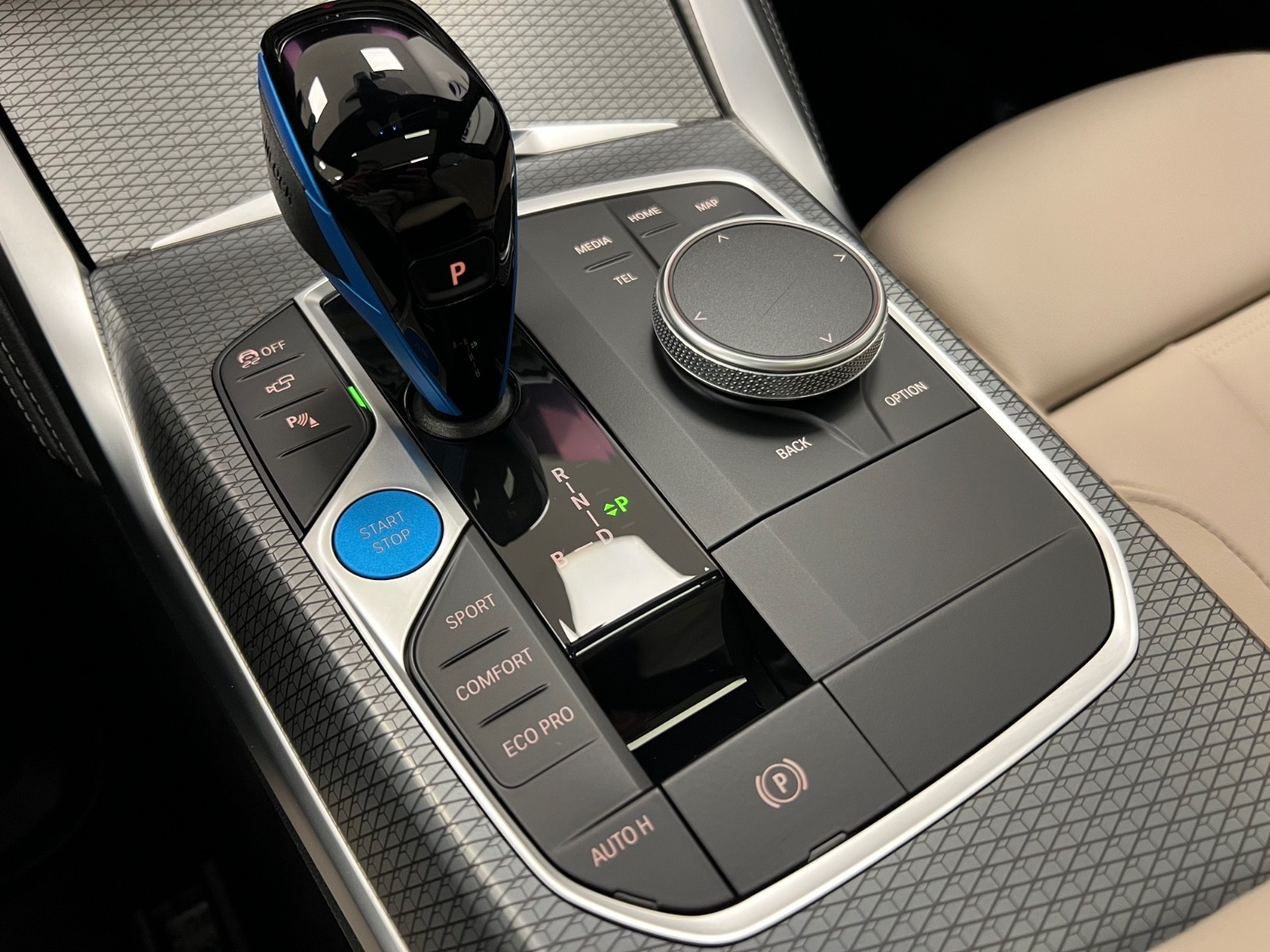 BMW i4 M50