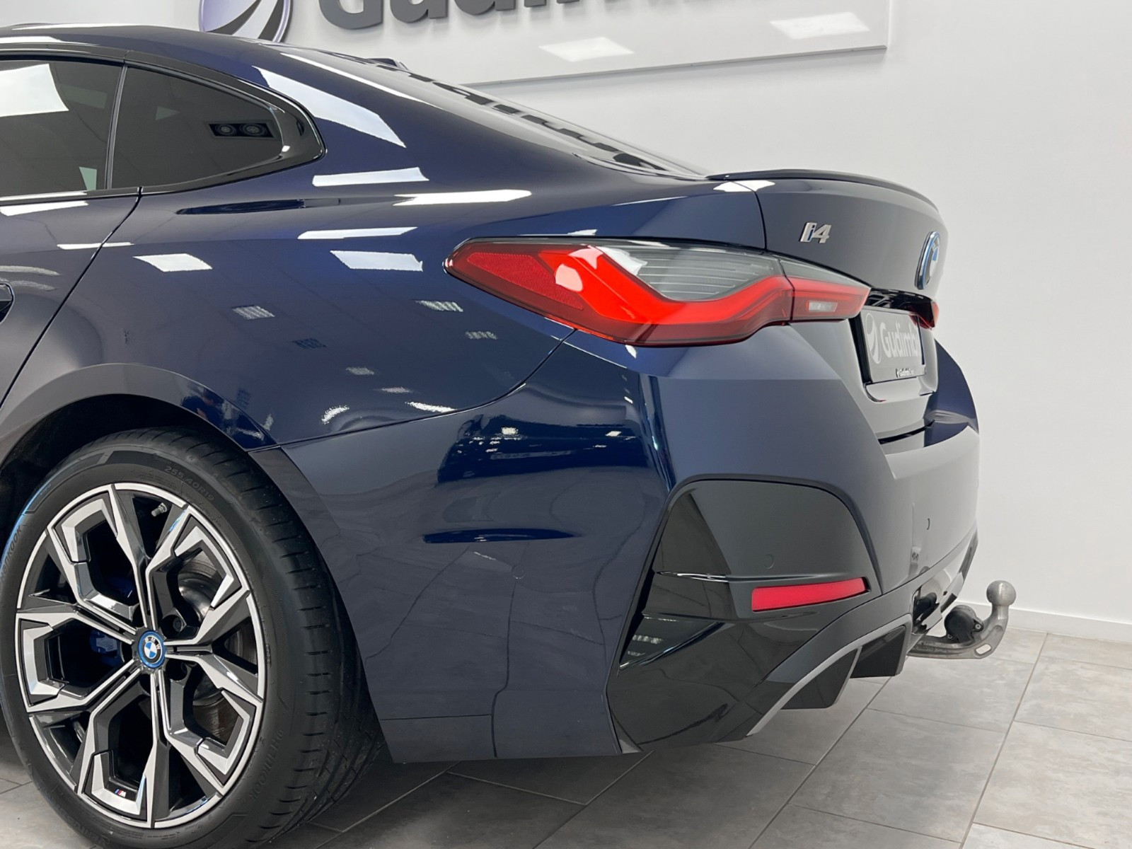 BMW i4 M50
