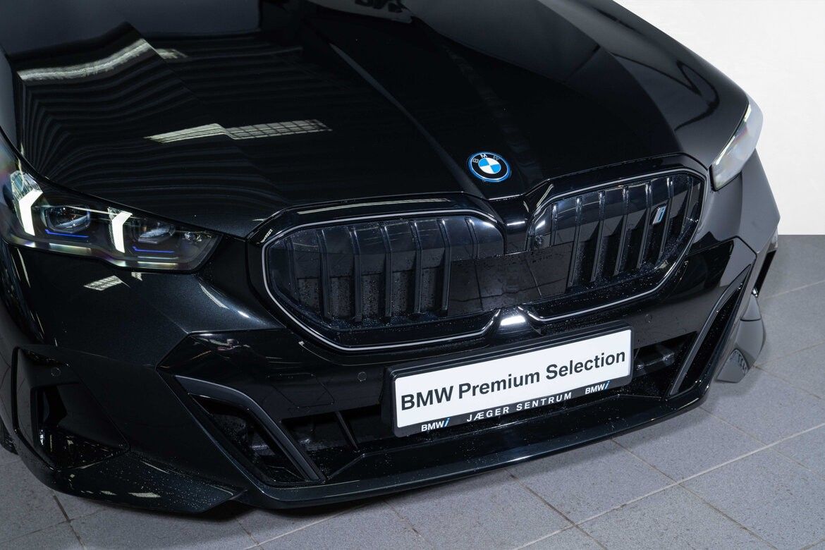 BMW i5