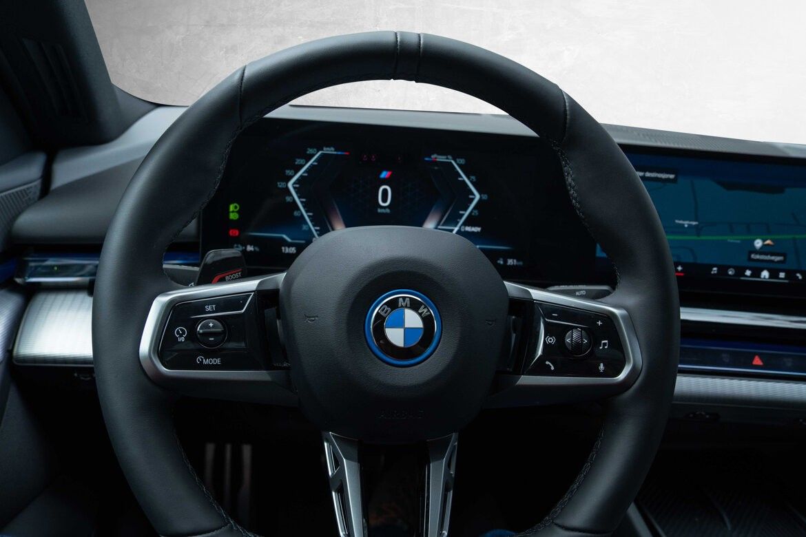 BMW i5