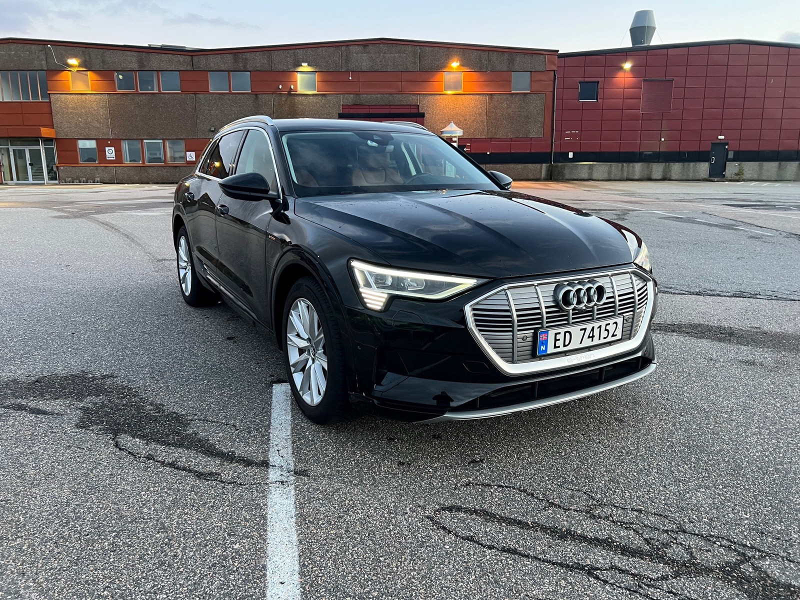 Audi e-tron