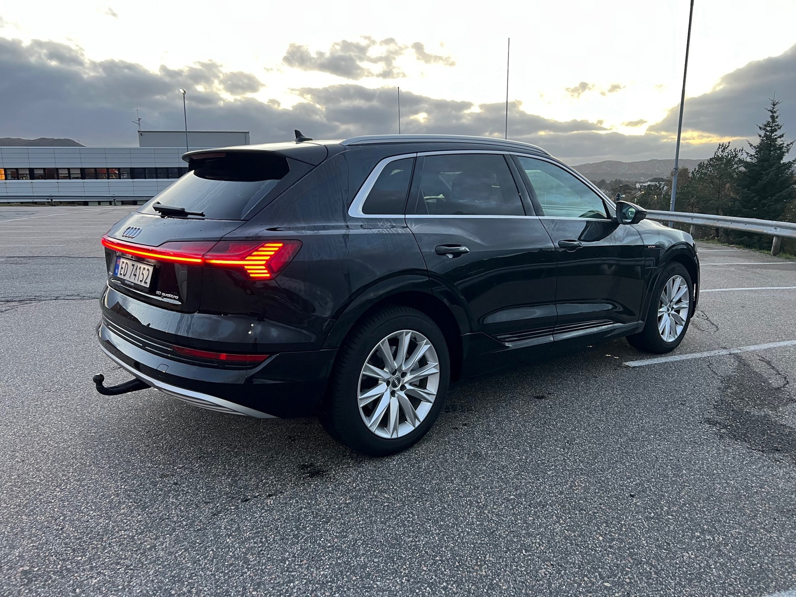 Audi e-tron