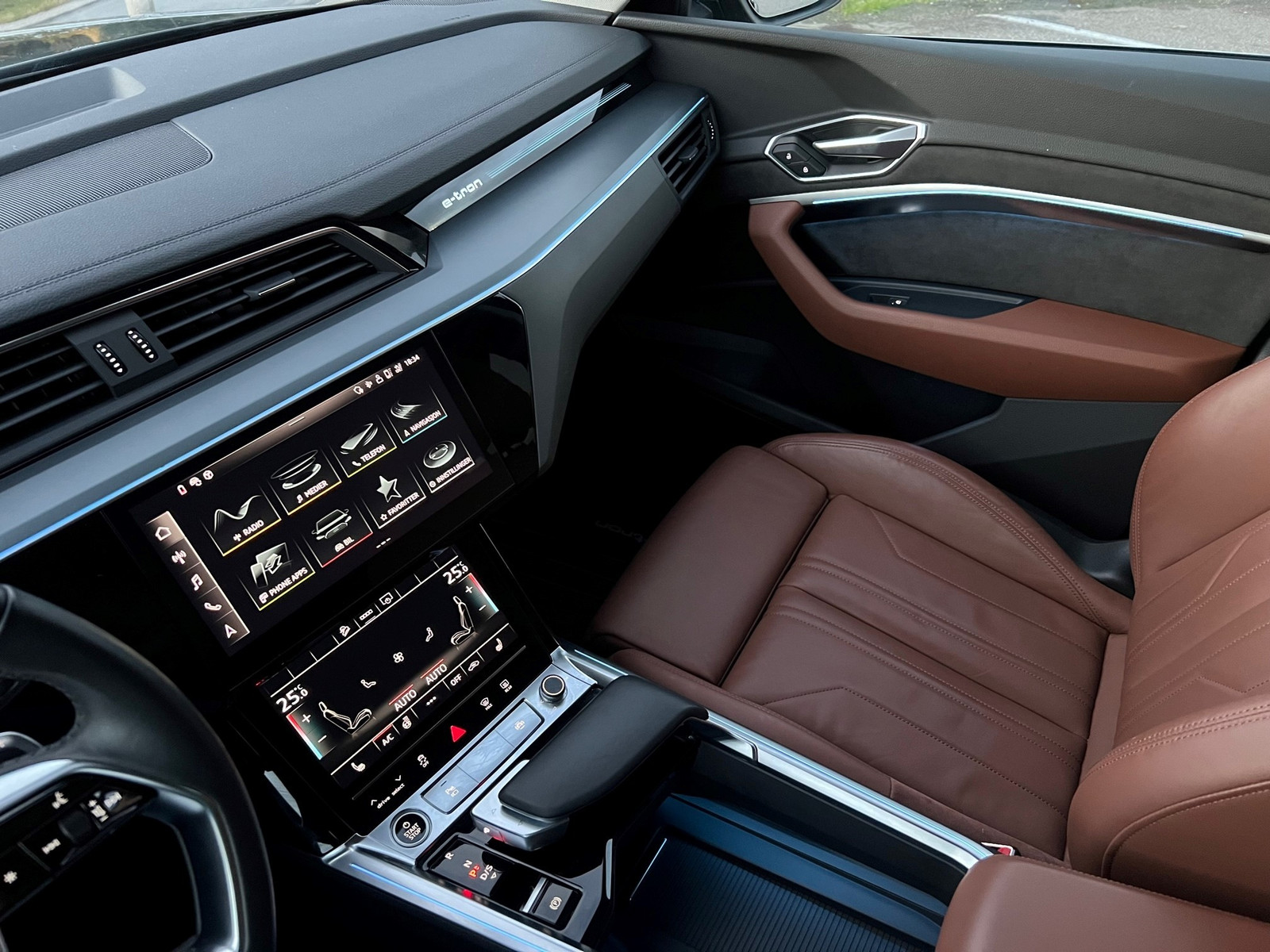 Audi e-tron