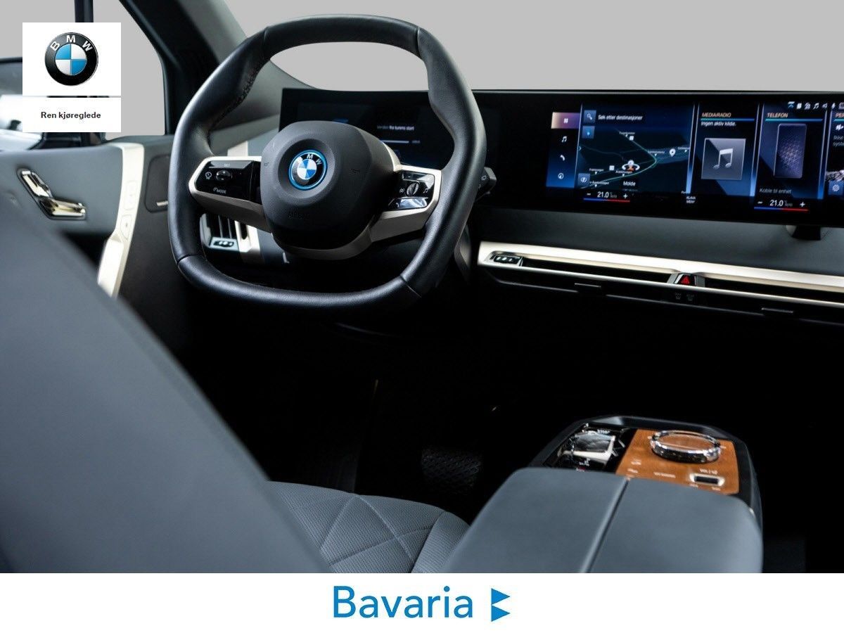 BMW iX xDrive 50