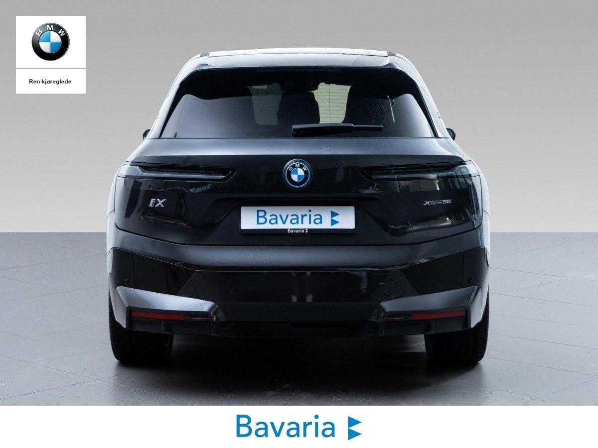 BMW iX xDrive 50