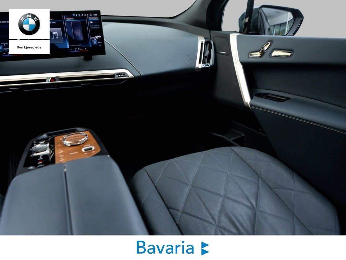 BMW iX xDrive 50