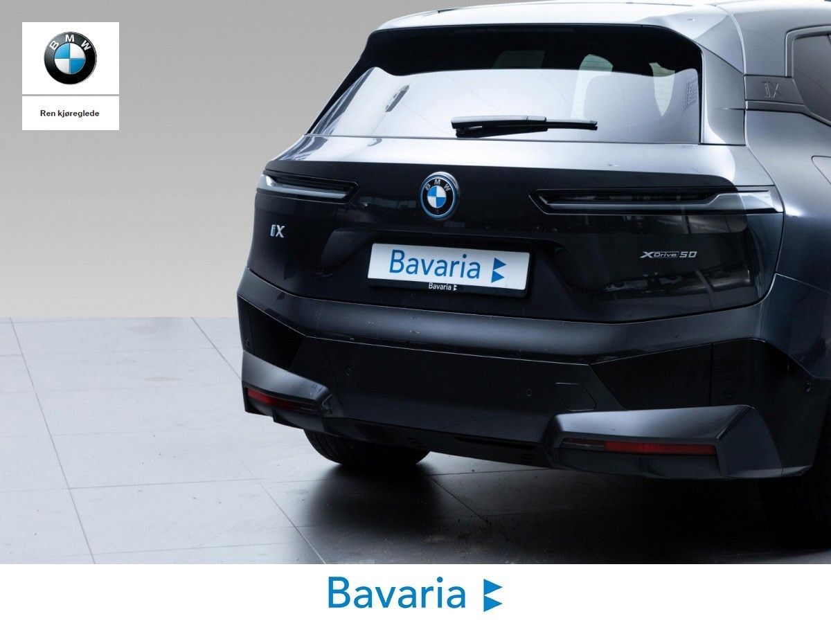 BMW iX xDrive 50