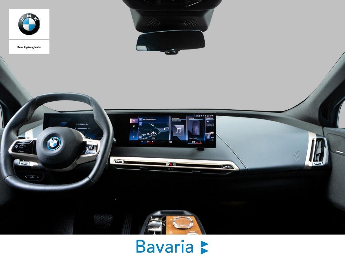 BMW iX xDrive 50
