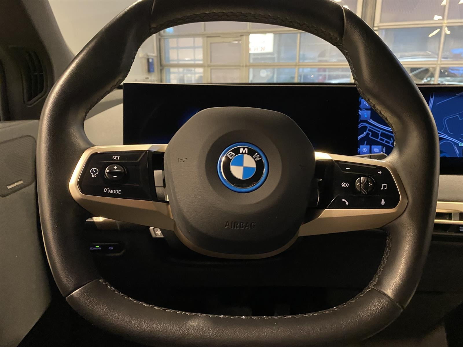 BMW iX xDrive 40