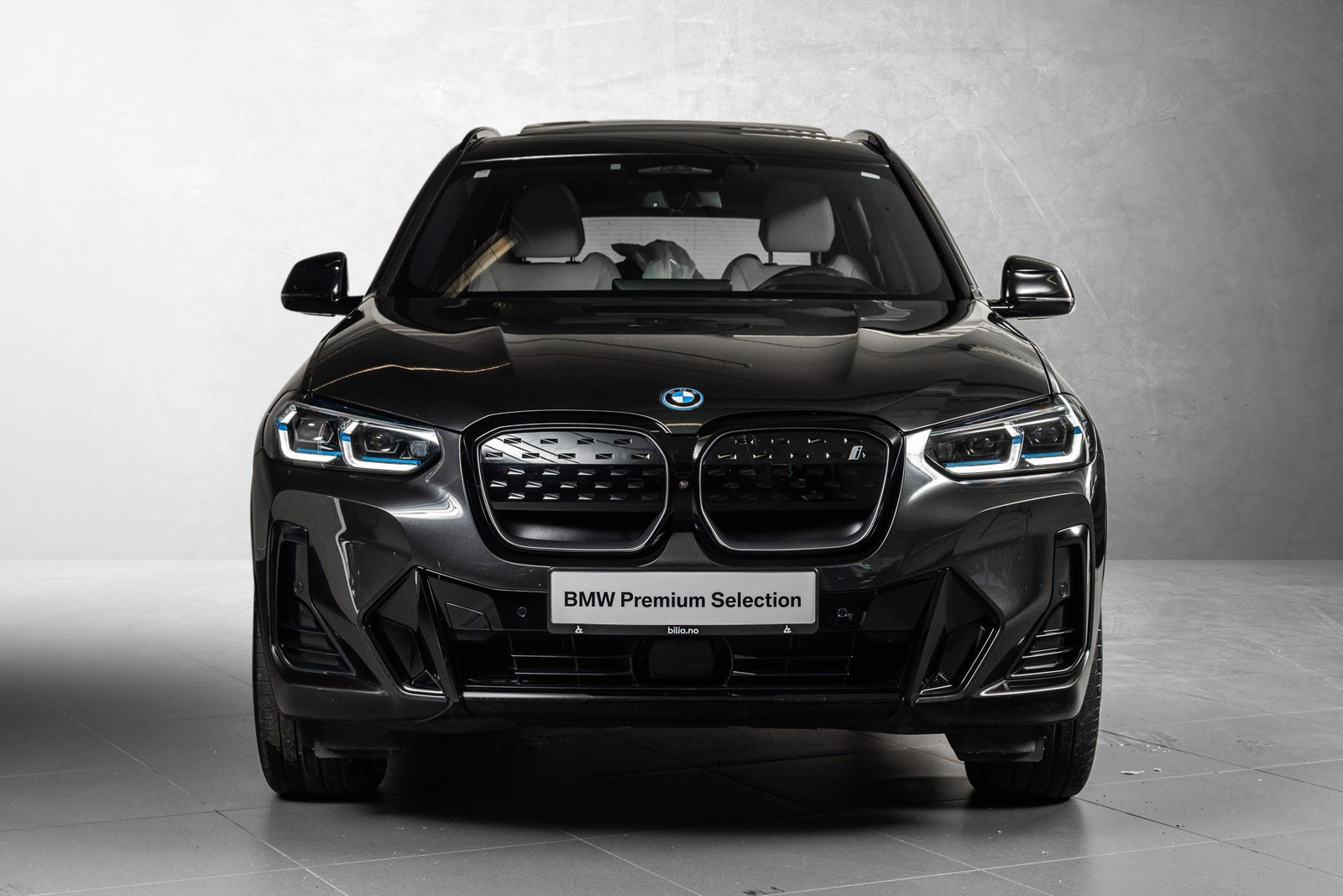 BMW iX3