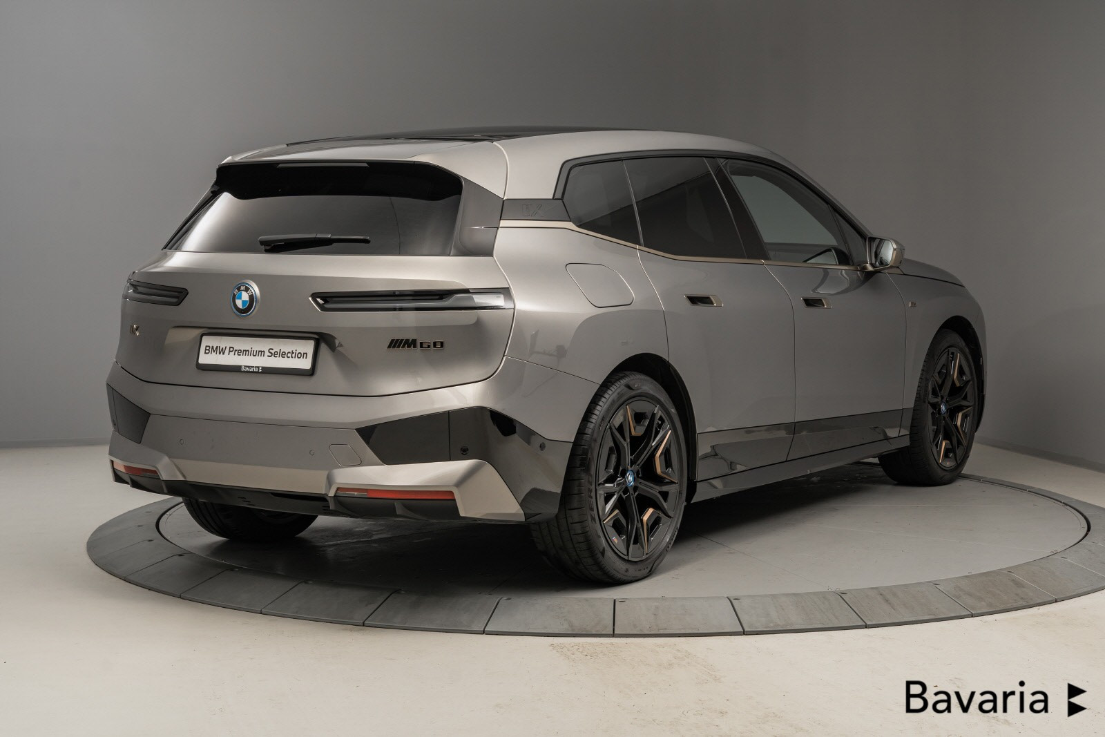 BMW iX M60
