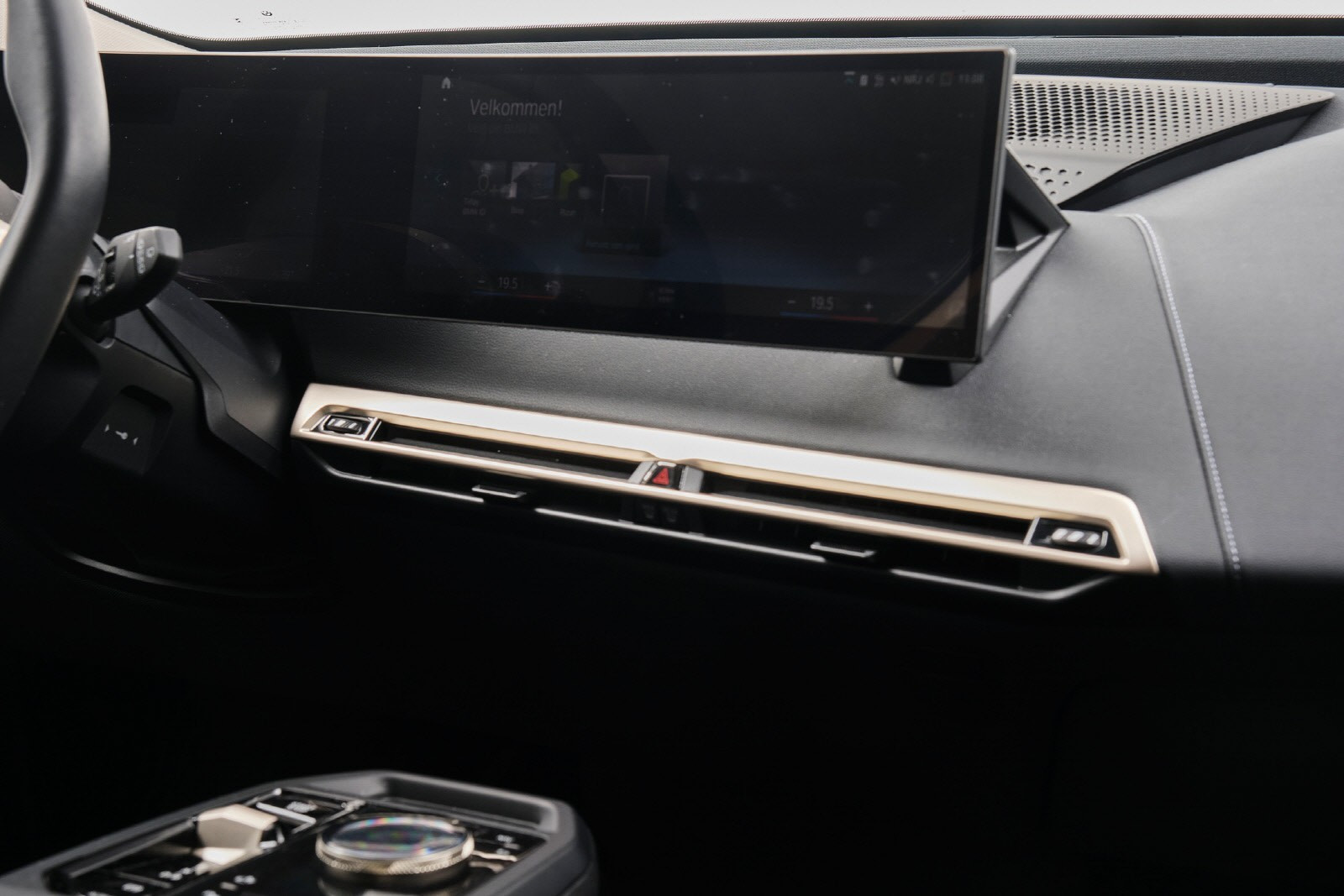 BMW iX xDrive 40