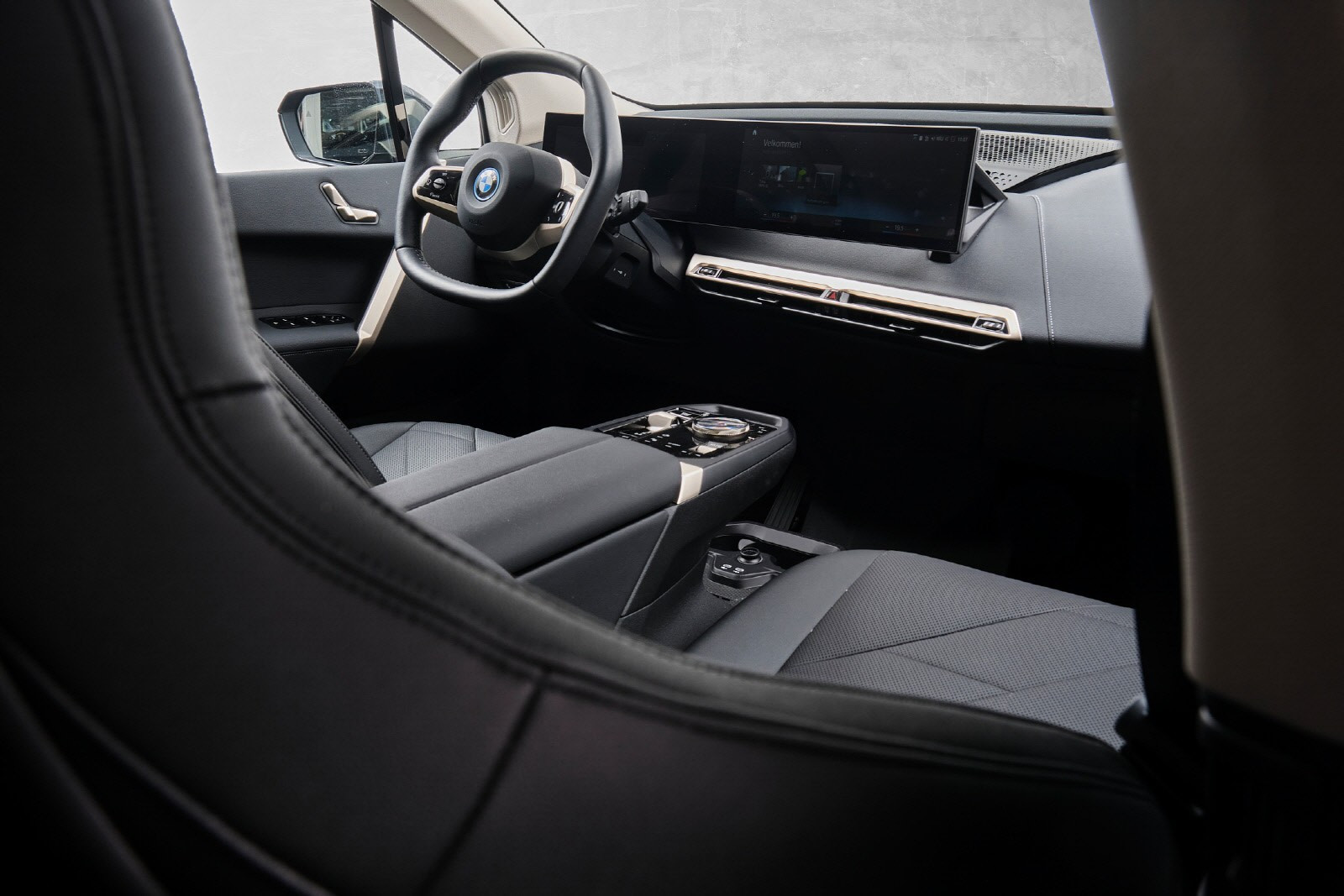 BMW iX xDrive 40