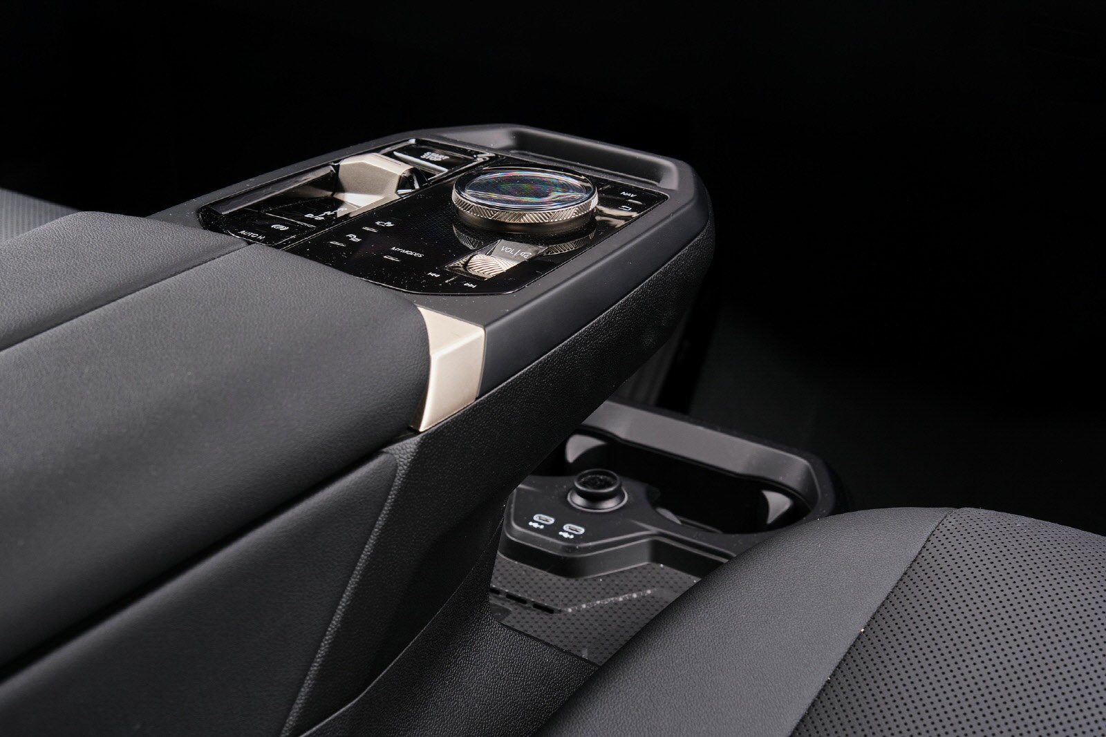 BMW iX xDrive 40