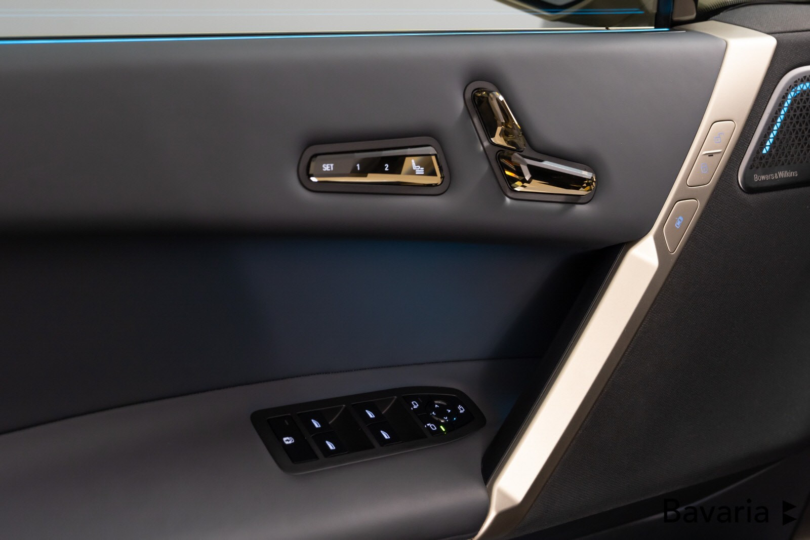 BMW iX M60