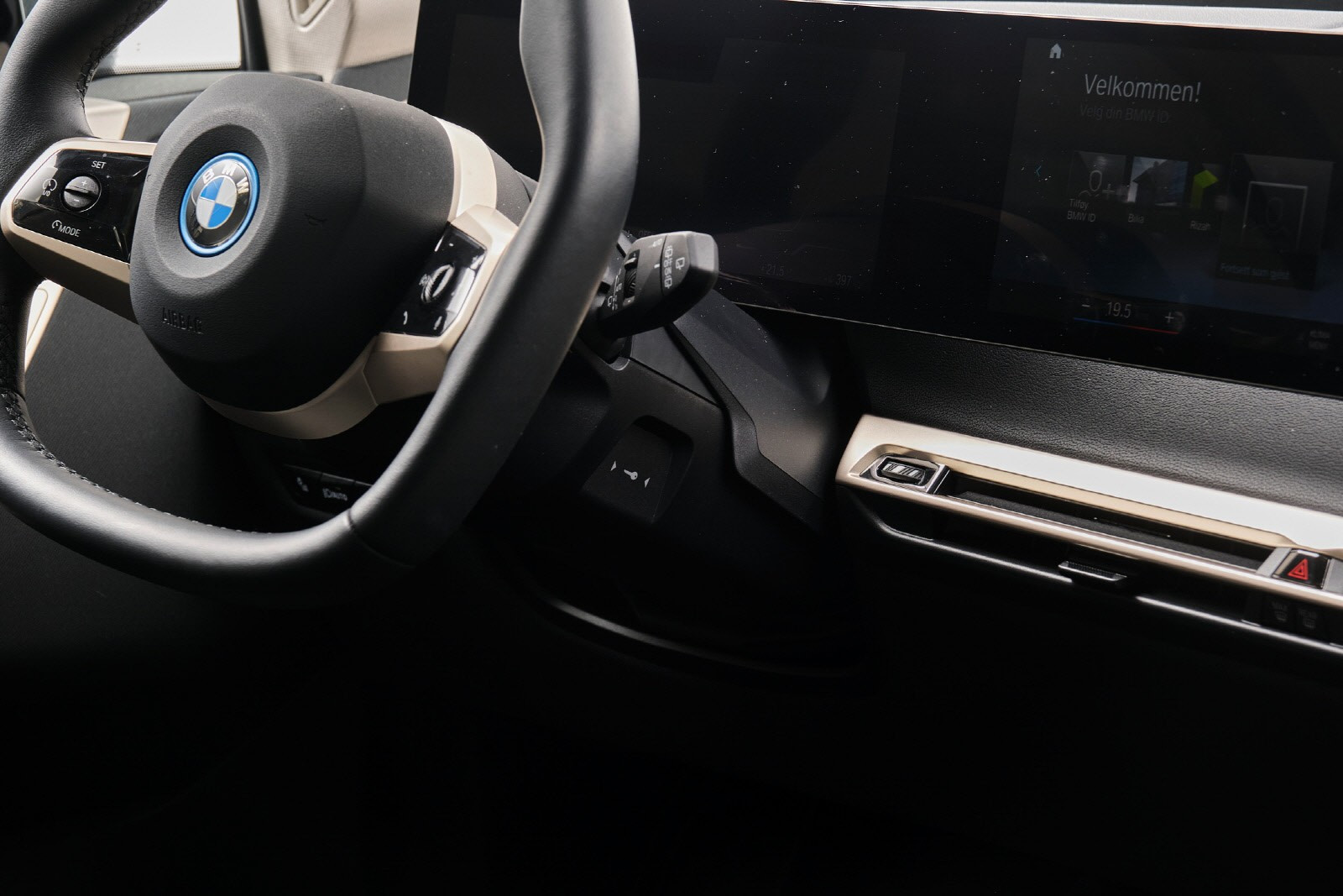 BMW iX xDrive 40
